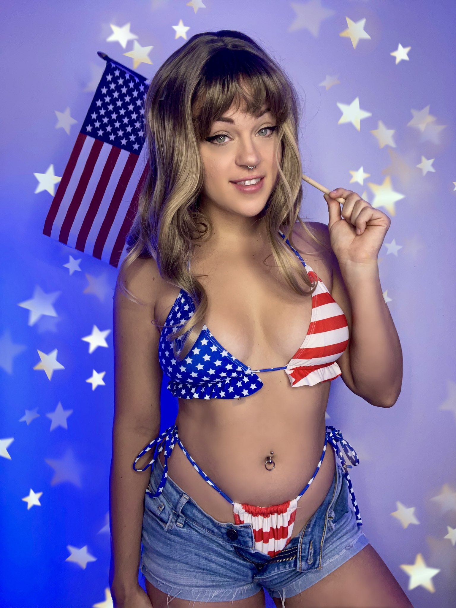 girl in us flag bikini 2023-07-04 XdhF