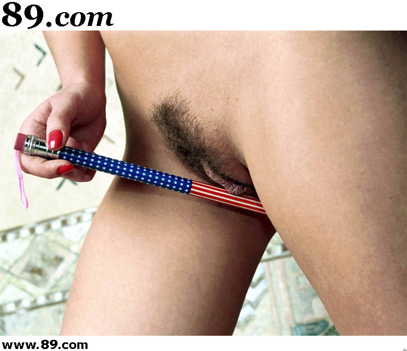 flag pen vulva