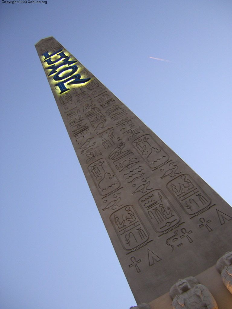 luxor obelisk2