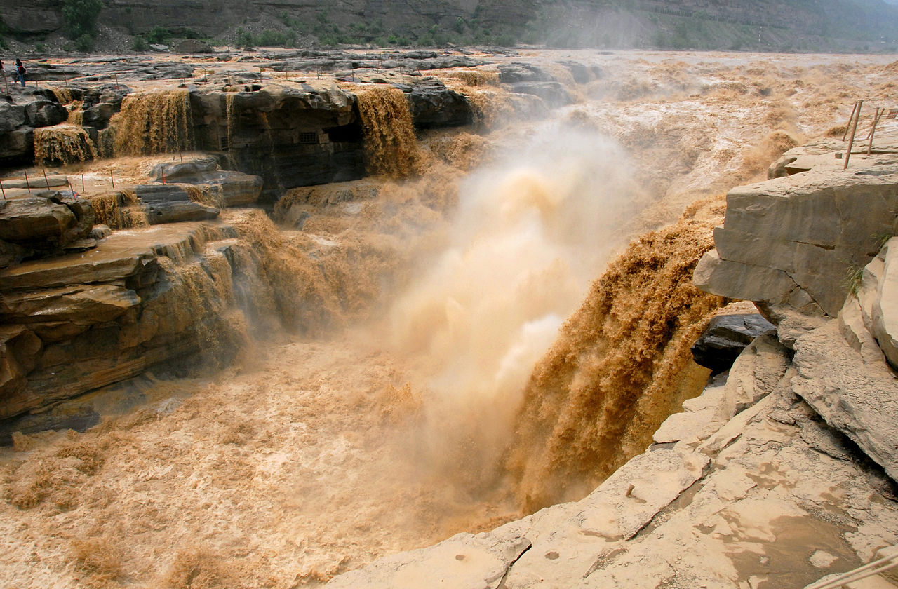 yellow river hukou waterfall 9678