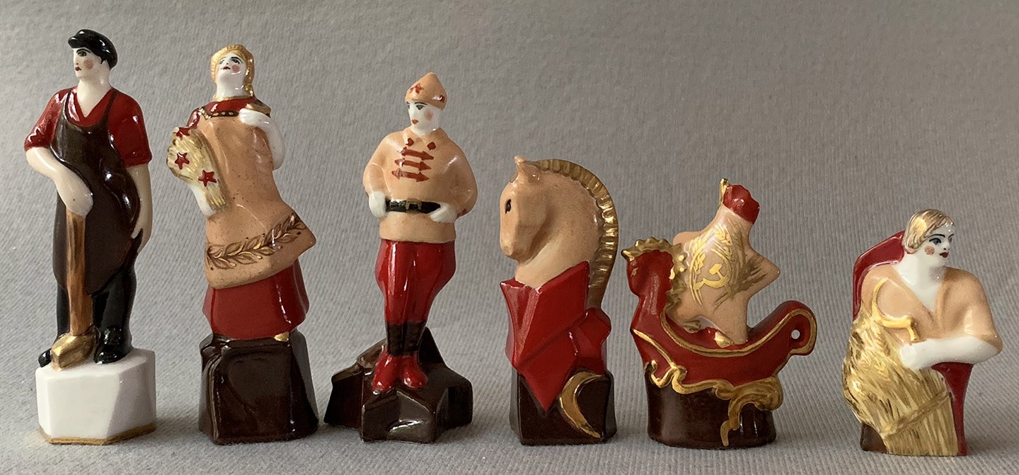 Capitalists vs Communists chess set 58d7f