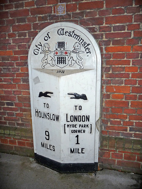 Milestone Knightsbridge London 6d9c7