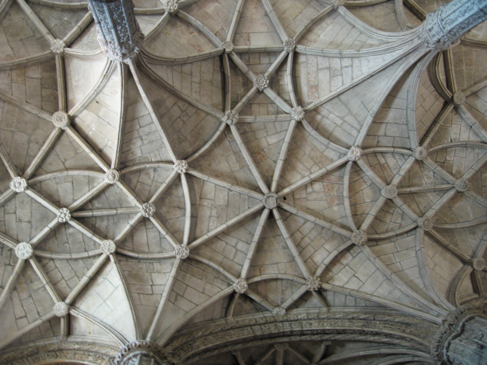 Ceiling of the Jeronimos Monastery-23 2006-08