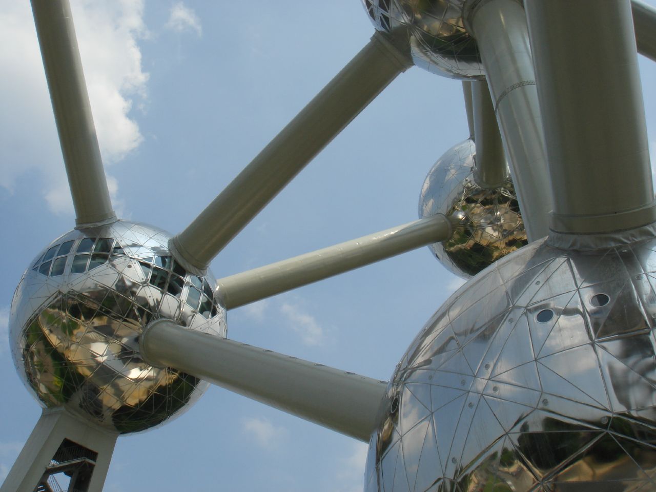 atomium 178928874 e513c71284 o