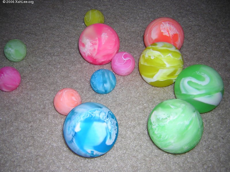 juggling balls