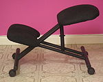 Kneeling chair